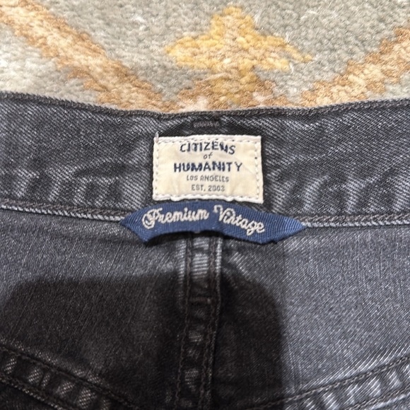 Citizens of Humanity Premium Vintage Liya Hi-Lo Hem Jeans in Black size 25 - Picture 5 of 10